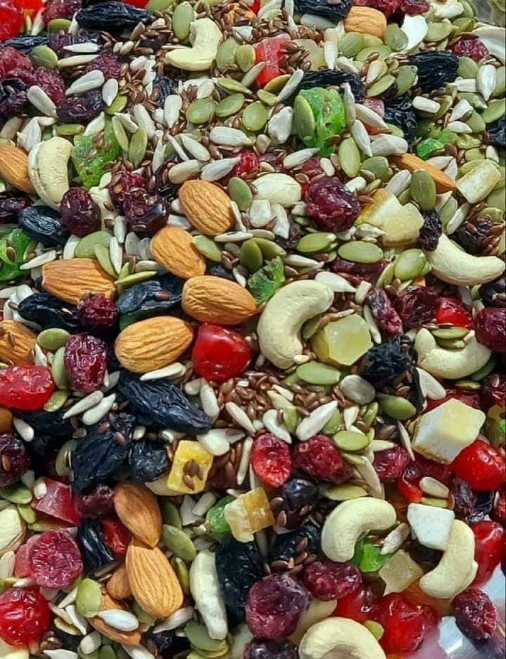 obbi fresh Superfood Trail Mix - Roasted Almonds, Pumpkin, Sunflower, Watermelon, Flax Seeds, Black Raisins, Black Currant, Cranberries and Blueberries (200g)-image-39