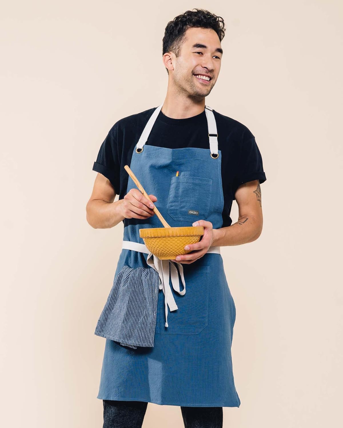 Caldo Linen Kitchen Apron for Cooking- Mens and Womens Linen Bib Apron for Professional Chef, Server, or Barista- Adjustable with Pockets (Vintage Blue) - Image 3