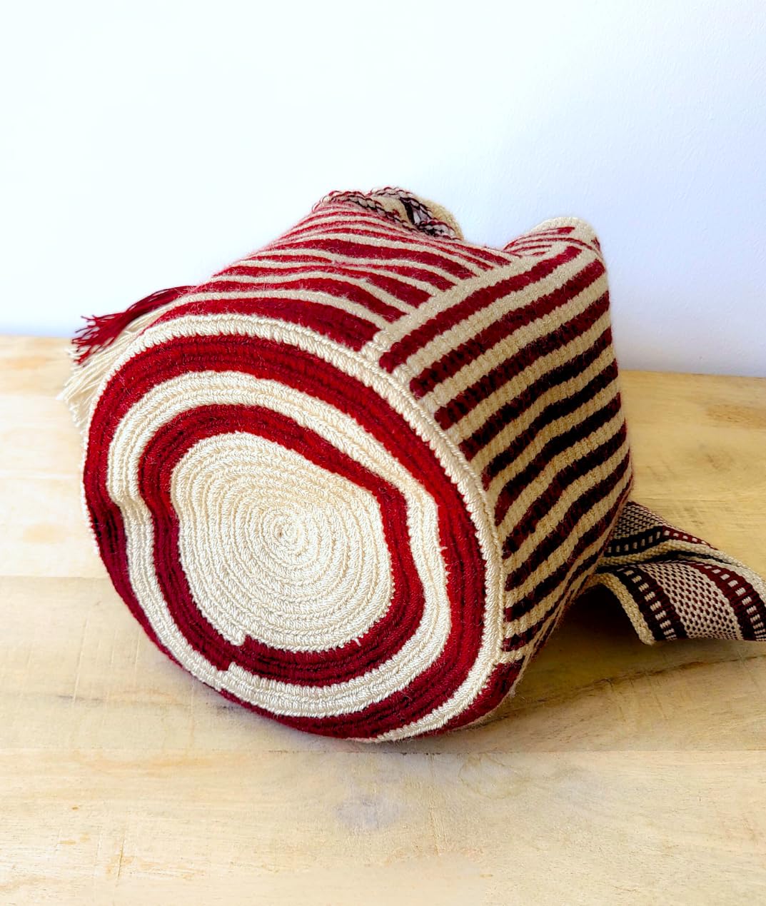 Terra Fusion Wayuu | Bolso Cubo hecho a mano | BORDEALES | Medio, beige