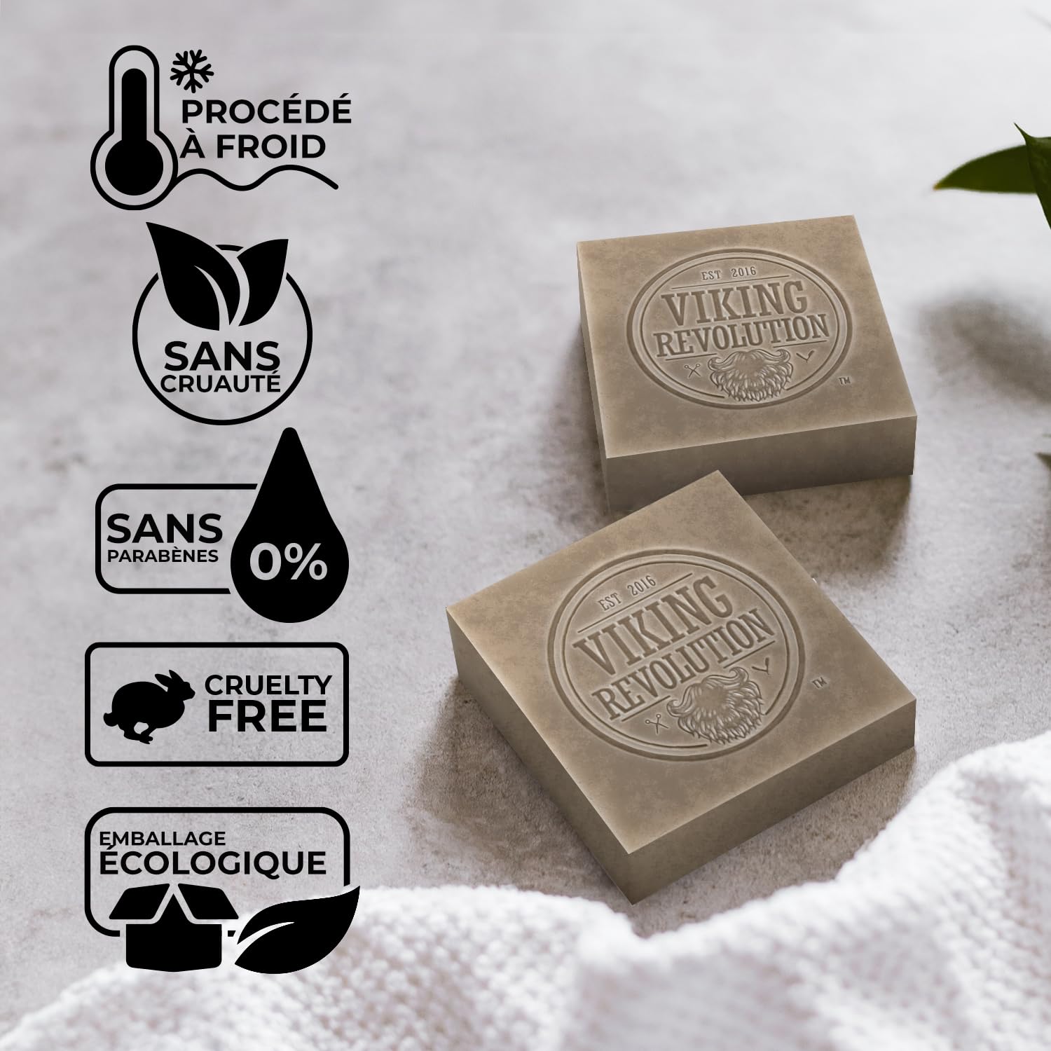 Viking Revolution - Savon Solide Corps Bois de Santal - Savon Homme avec Huiles Essentielles 100% Naturelles - Huile de Coco, Karité, Amande - 2 x 140 g