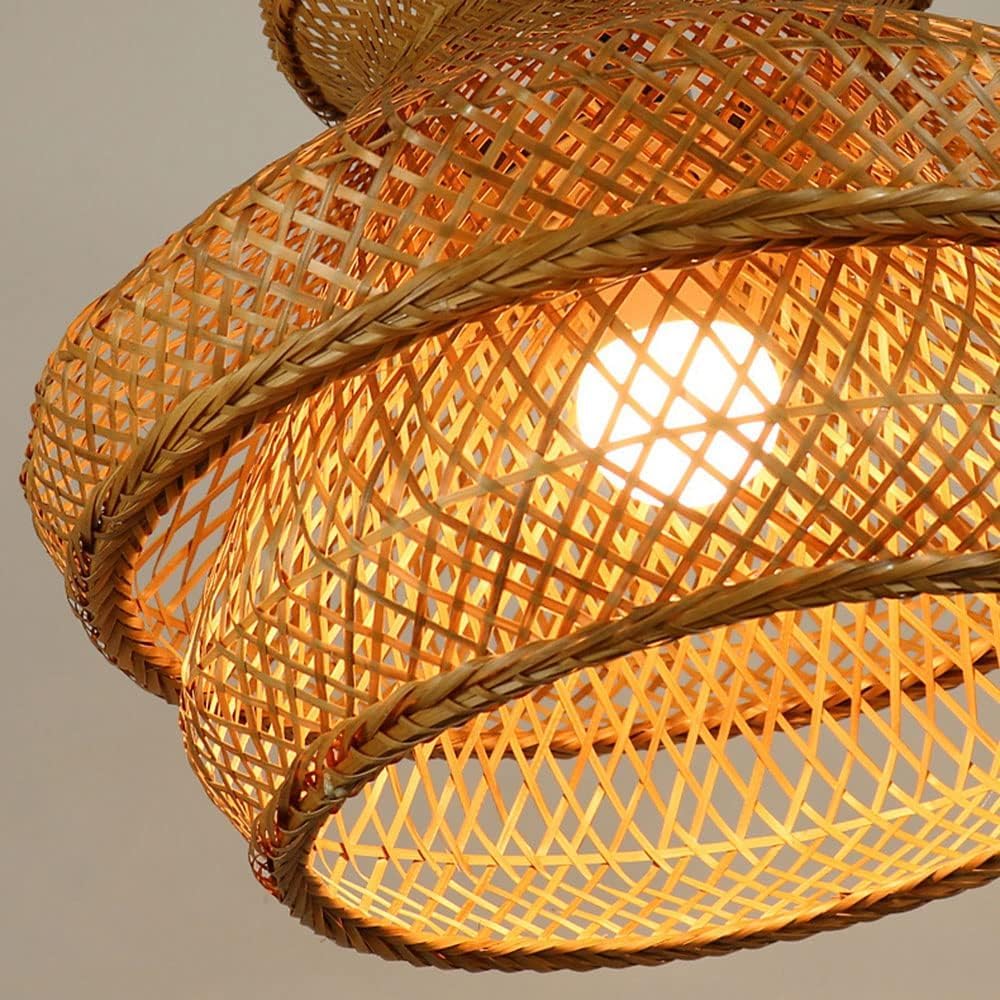 Lampada a sospensione a gabbia di bambù Lampadario fatto a mano in stile rustico Lampada a sospensione a forma di nido di uccello in rattan Lampada a sospensione a cupola in vimini naturale Lampada da