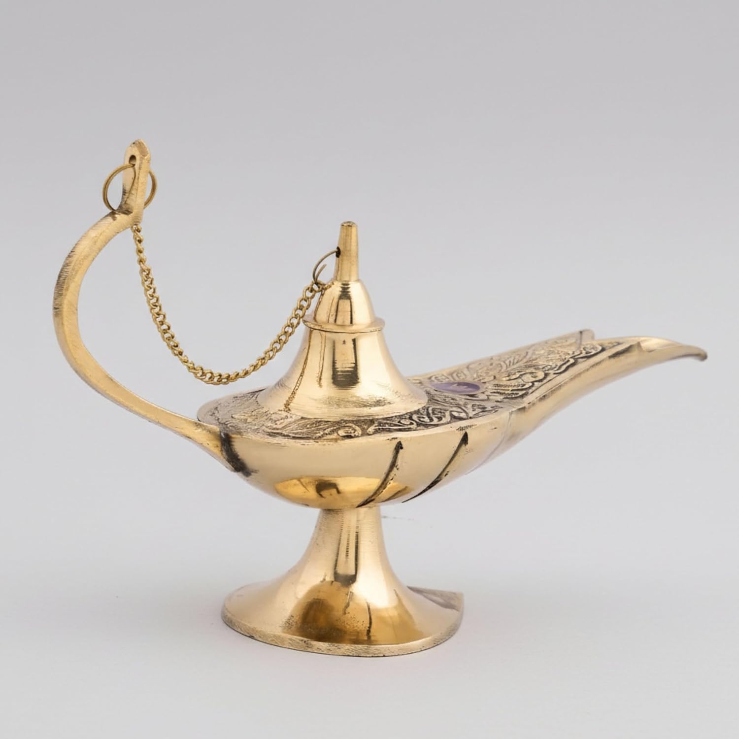 Aladdin Magic Genie Lamp Decorative Showpiece – 10 Inch Brass Finish Vintage Arabian Oil Lamp for Home Décor, Table Centerpiece & Gift Item ( 450g)