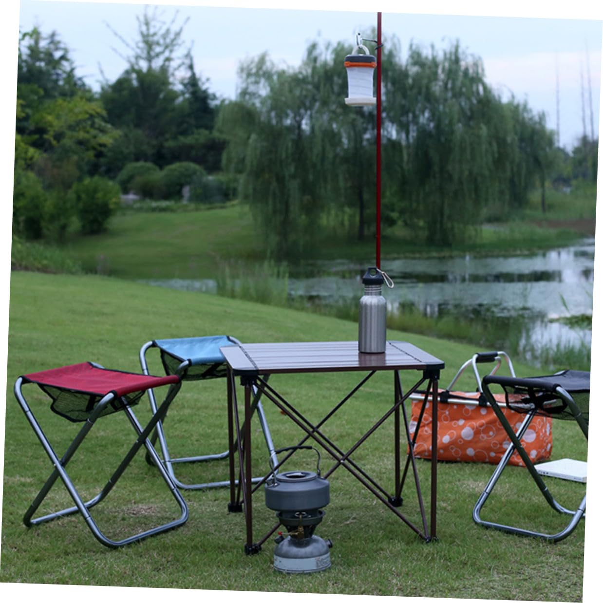 Sgabello Pieghevole Portatile in Lega di Alluminio Blu, Sgabello da Pesca Resistente e Leggero per Spiaggia e Campeggio