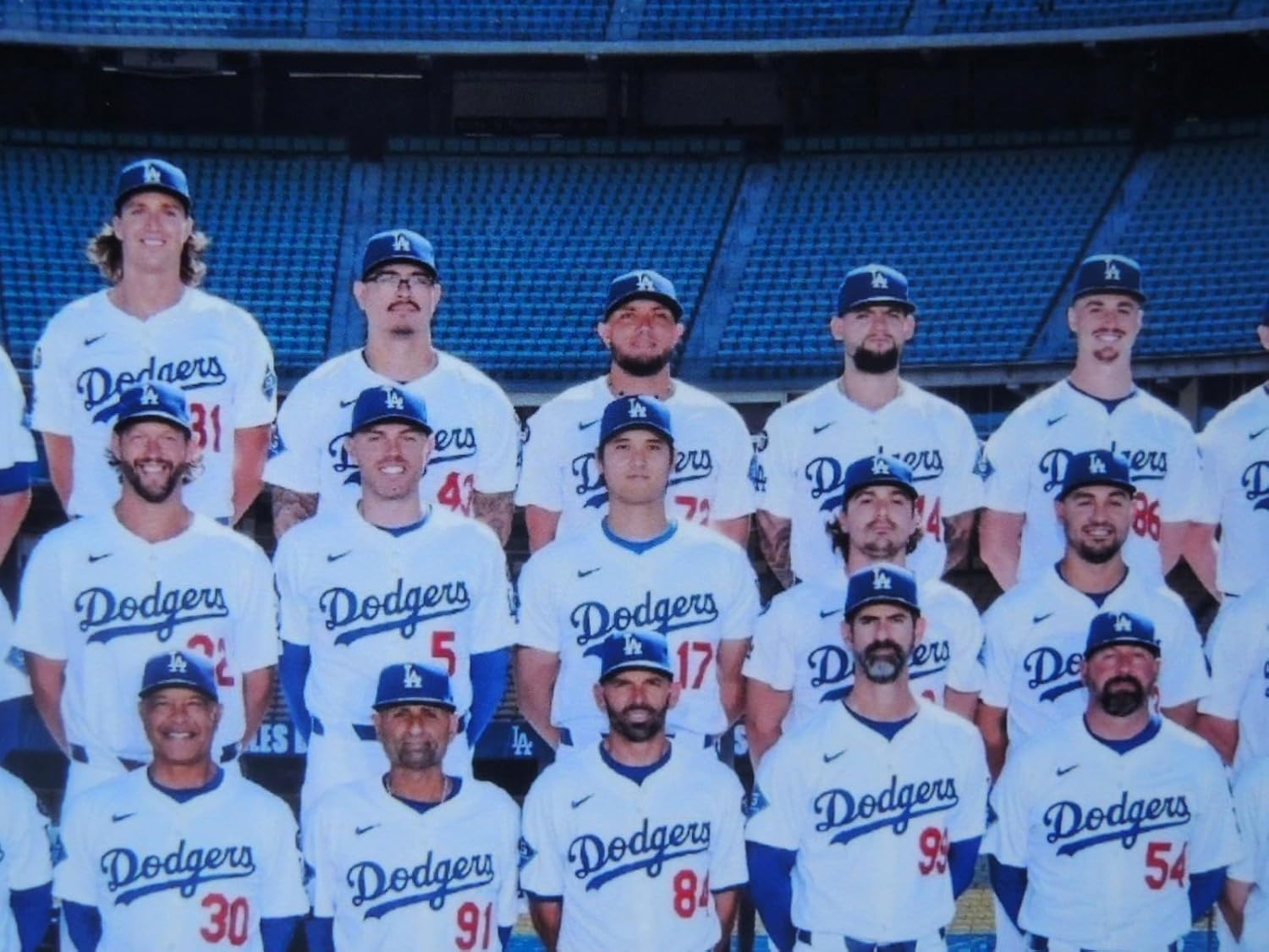 A4 額付き ポスター 大谷翔平 ドジャース 球場 ベッツ 山本由伸 フリーマン 2025 集合写真