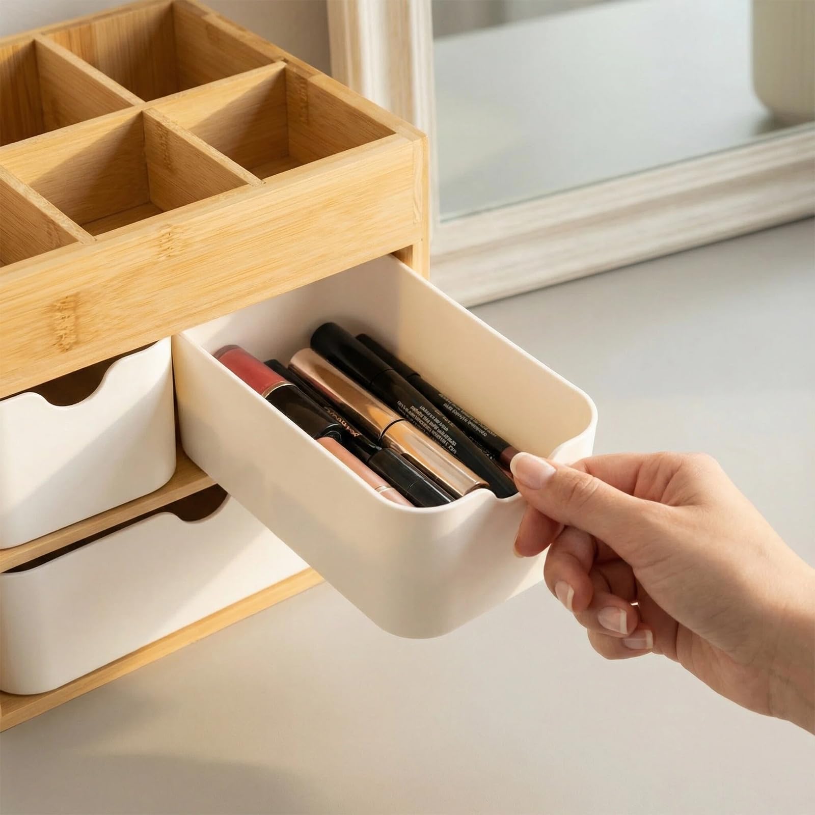 Bambus-Make-up-Organizer mit 3 Schubladen, Kommode, Kosmetik-Organizer, Bambus-Schreibtisch-Organizer für Zuhause mit verstellbaren Trennwänden