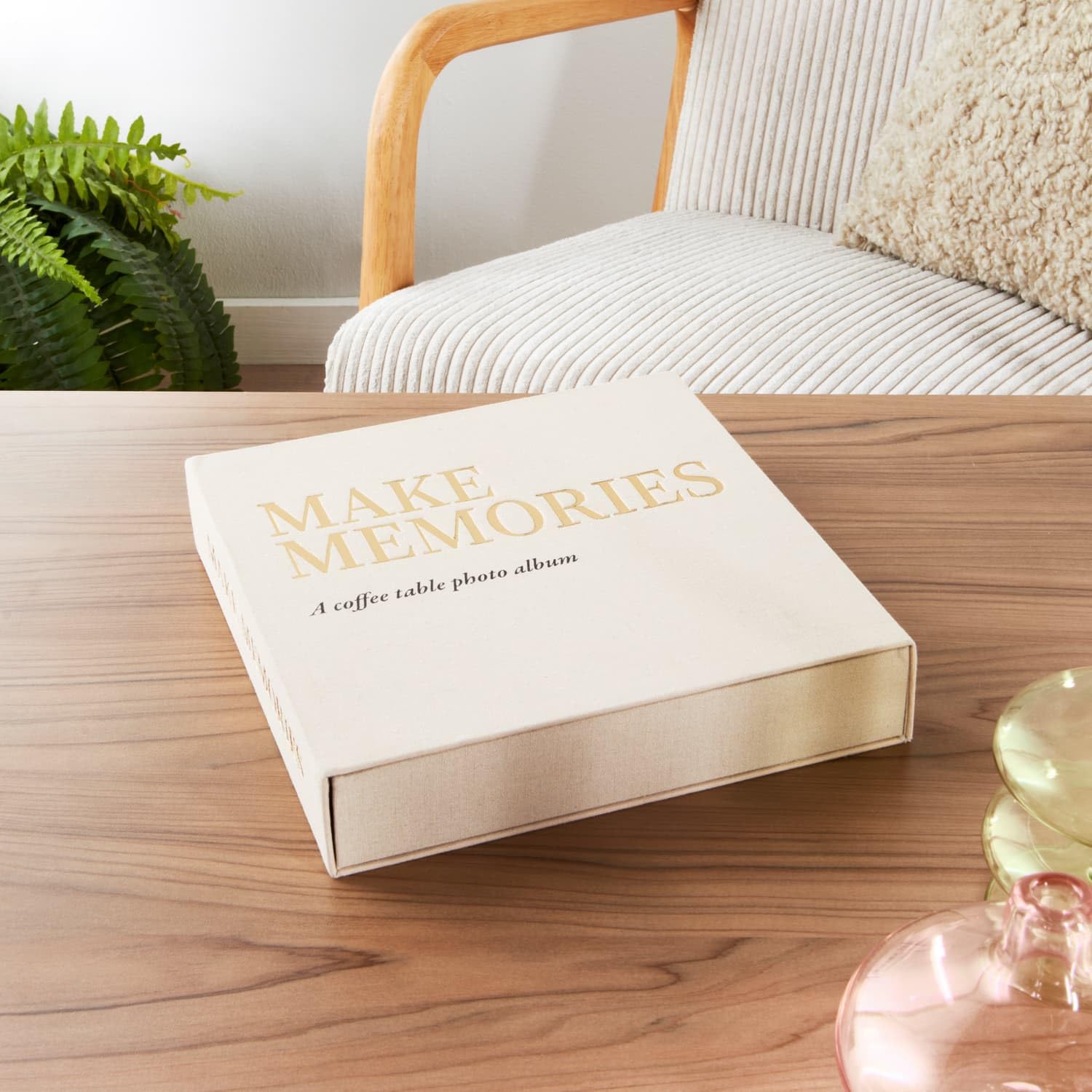 New Coffee Table Photo Album, Preserve your Most Cherished Memories in this Keepsake, A Beautiful Display Piece to Keep Around the Home, to Display and Share Those Favourite Moments.
