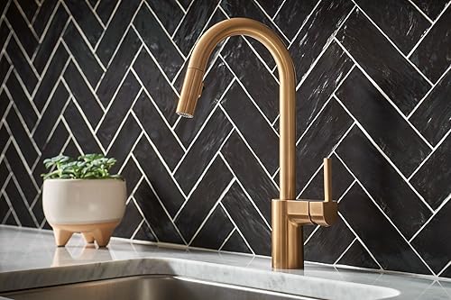 Vista 92 de Moen 7565EVBL Align Smart Grifo de cocina con rociador desplegable sin contacto con control por voz y Power Boost, color negro mate