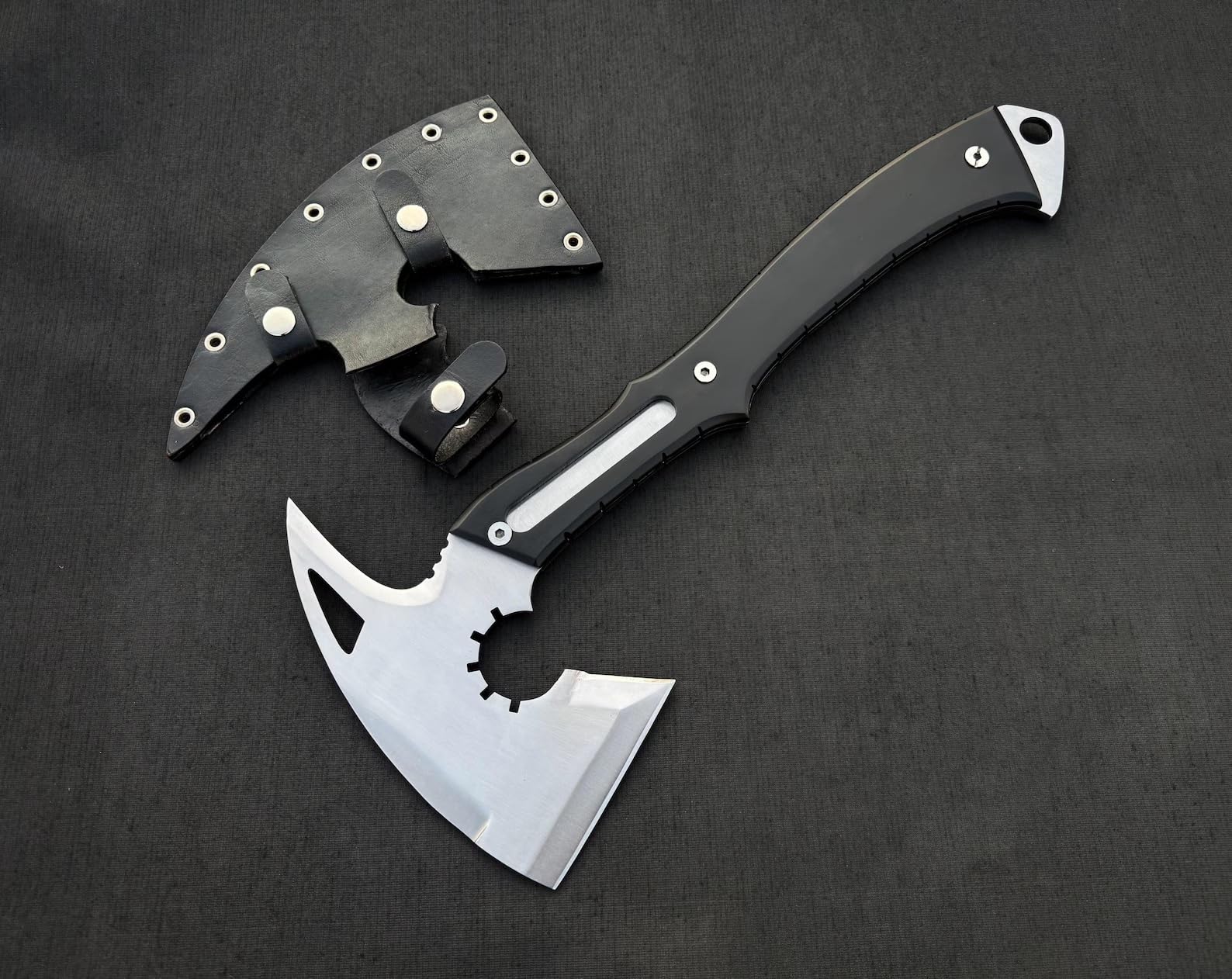 Handmade Resident Evil Requiem Leon's Hatchet with Leather Sheath Replica - RE9 Full Tang Stainless Steel Axe - Leon Kennedy Hatchet