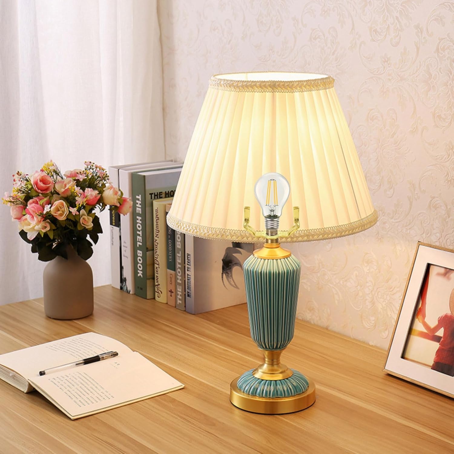 2PCS Lamp Harp Saddle Base 1/8 IP Antique Gold Saddle Lamps Stand Threaded Base Non-Slip Collar Ring Adapter Lampshade Holder for Replacement Metal Lamp Shade Accessories and Parts Bracket