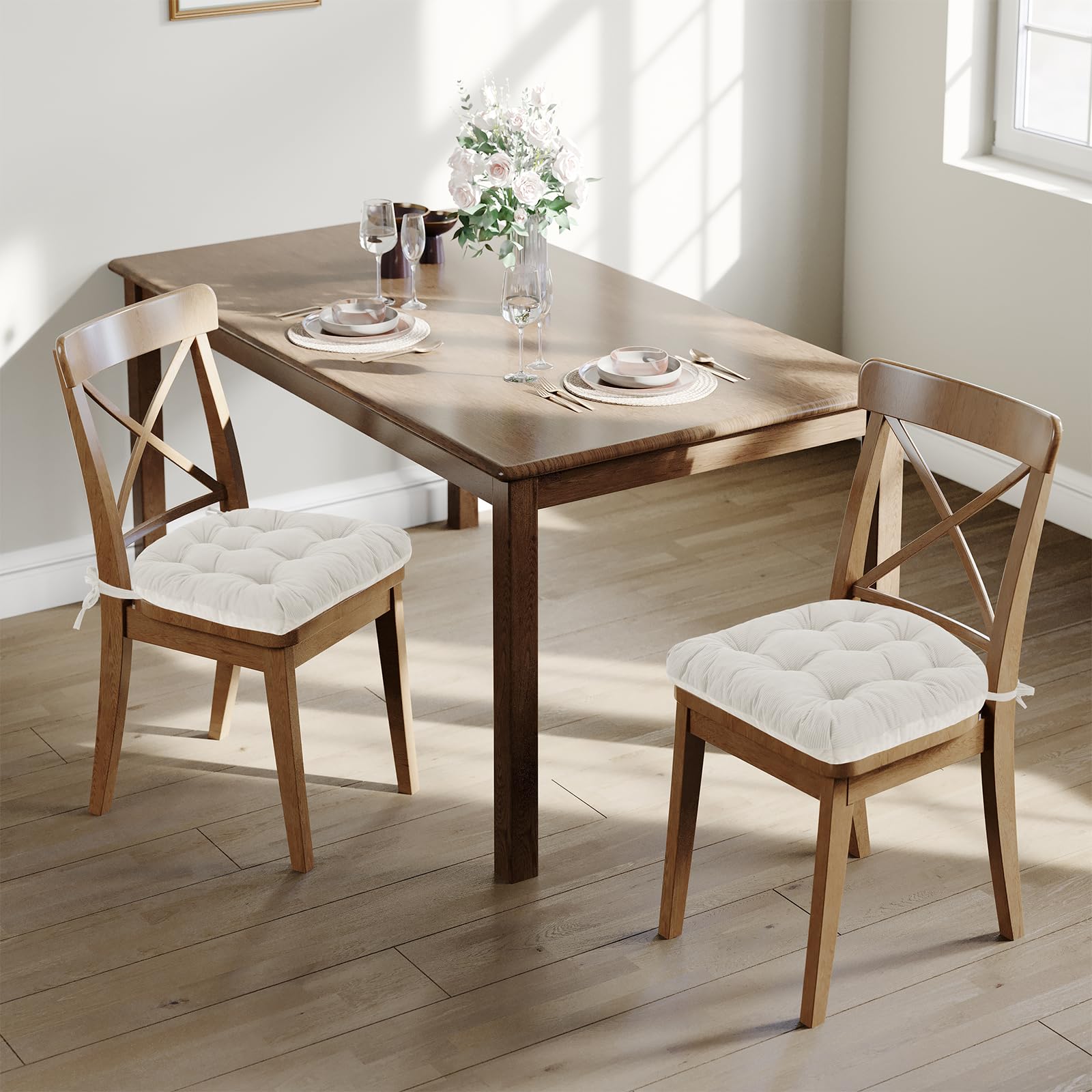 2er Set Stuhlkissen, 50x50x7 cm, Beige – Bequeme Sitzkissen aus Cordstoff und Kristallsamt mit Bindebändern, ideal für Esszimmer, Büro, Wohnzimmer und Gartenstühle, Hochwertige Füllung