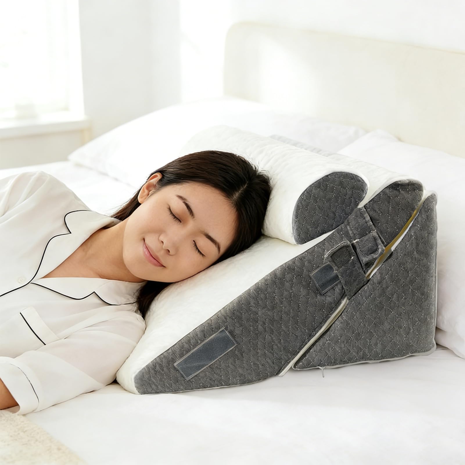 Amazon｜三角クッション 三角枕 背もたれ クッション 高さ調節可能