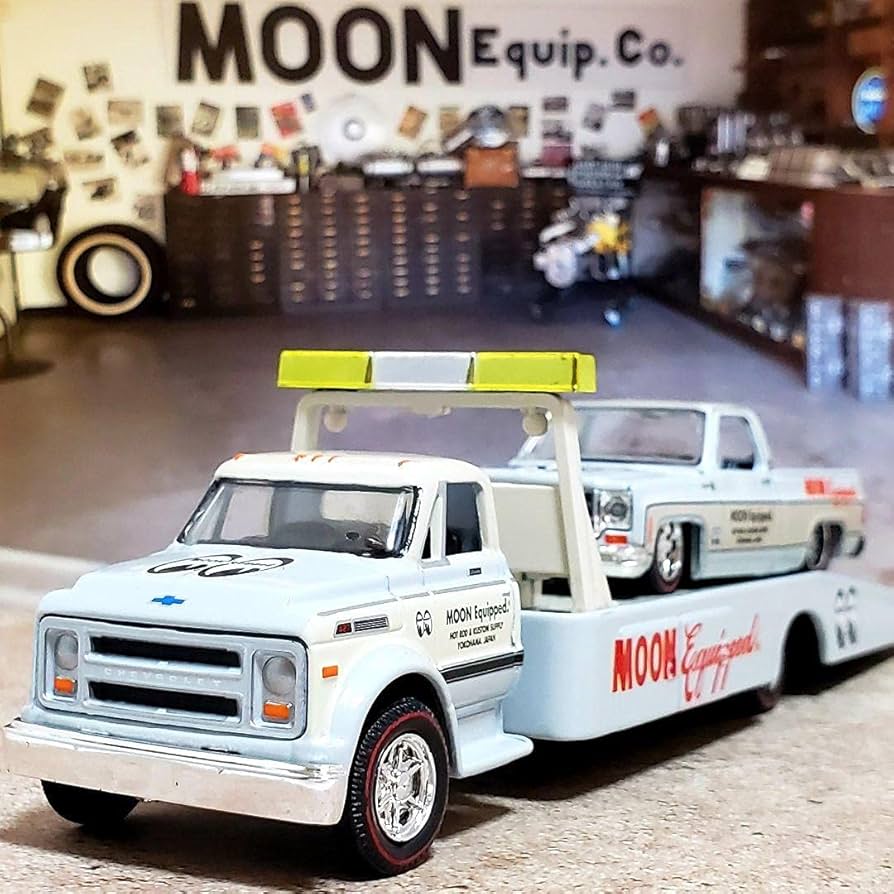 M2マシーン　ムーンアイズ　シボレー トラックセット　シルバラード&積車　新品 71OBQ2DwY1L._UF894,1000_QL80_.jpg