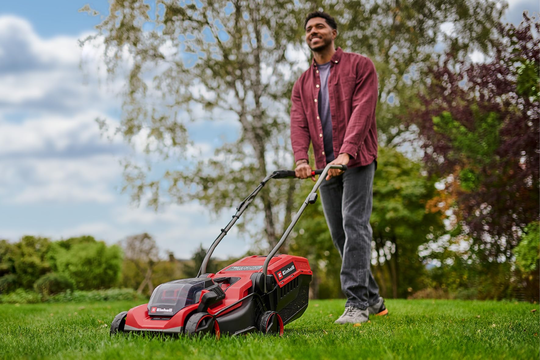 Einhell cortacésped con batería GE-CM 18/32 C Li BL-Solo Power X-Change (18 V, 32 cm de Ancho de Corte, hasta 270 m2, brushless, Cesta 27 l, Corte Cerca del Borde, sin batería)