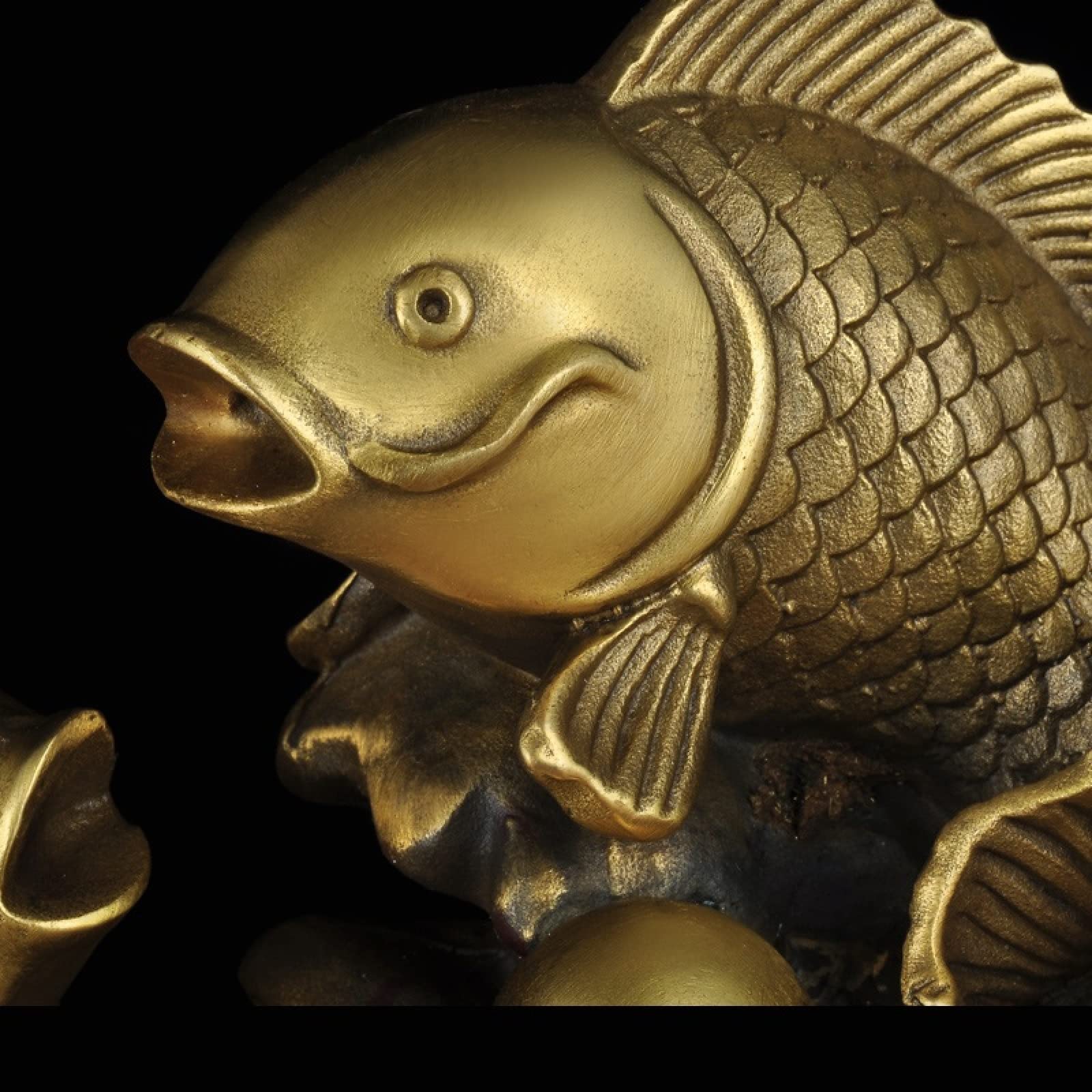 Amazon.co.jp: 彫刻置物銅の魚の飾り像リビングルームの魚縁起の良い銅 