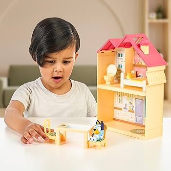専用　ミニミニおうちセット　他 Amazon.com: Bluey Mini Home Playset | Compact House Playset