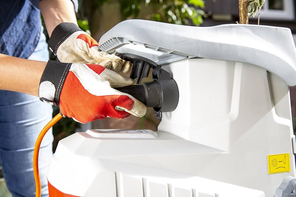 Trituratore Elettrico IKRA ILWH 3000 - Biotrituratore Silenzioso Per Rami Fino A 45mm