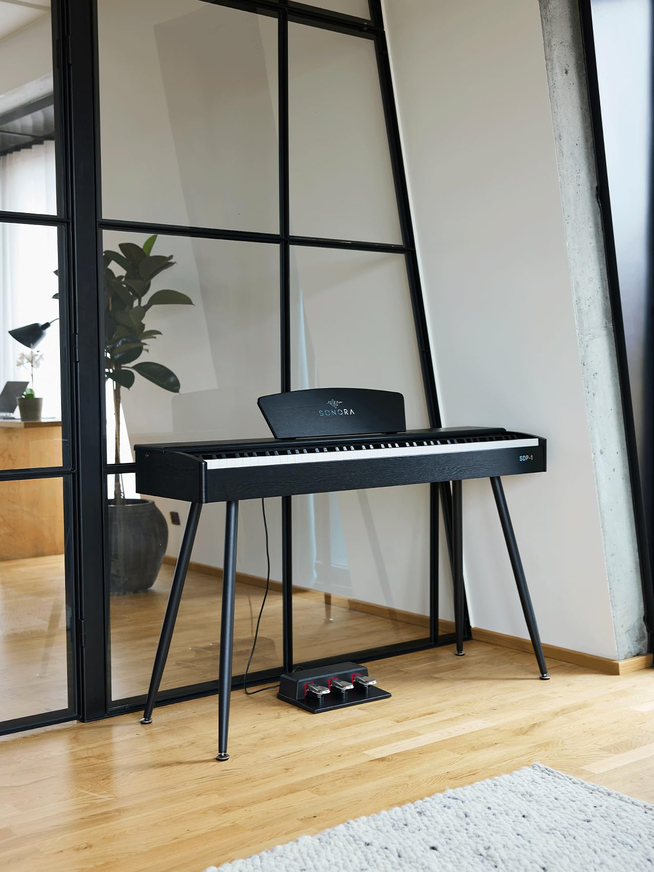Sonora SDP-1 pianino elektryczne, 88 ważonych przycisków, Home Piano ze stojakiem, potrójnym pedałem, stojakiem na nuty, USB MIDI i gniazdem słuchawkowym, kolor czarny