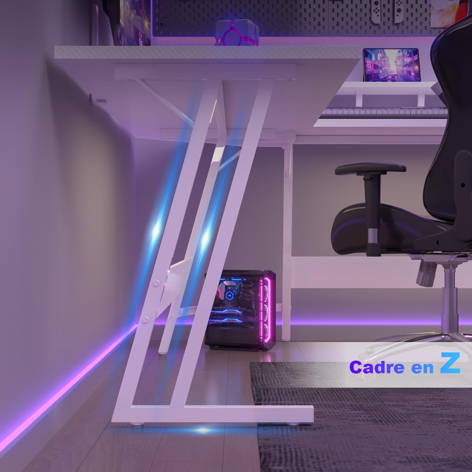 Detailní záběr view of the Z-shaped leg frame of the Devoko gaming desk, highlighting its stable design.