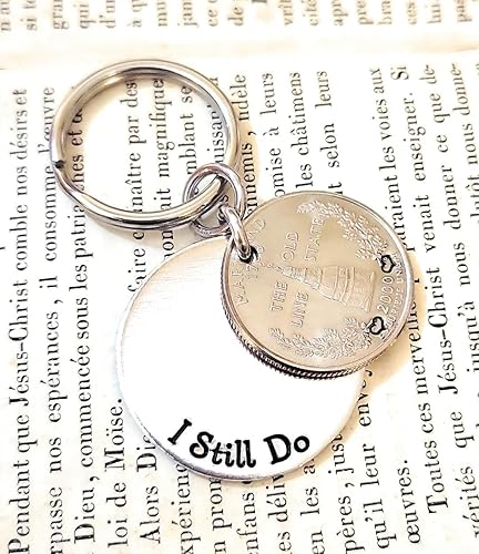 Miniatura 3 de 25 Years and I Still Do 25th Anniversary Gift Wedding Anniversary 1998 Quarter Key Chain with Personalized Options