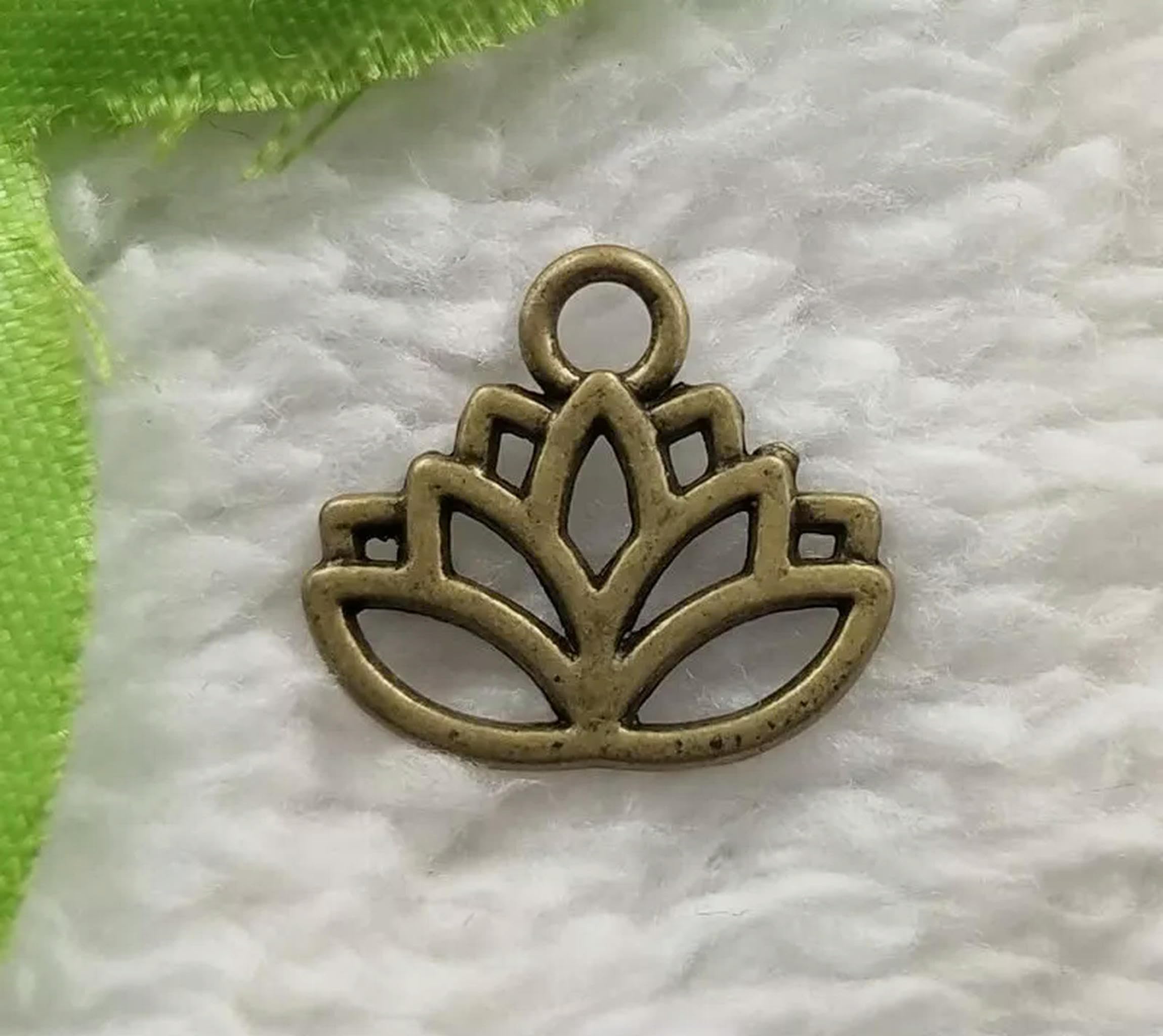 480 Pezzi Fiore di Loto Placcato Bronzo 17x15mm B4942