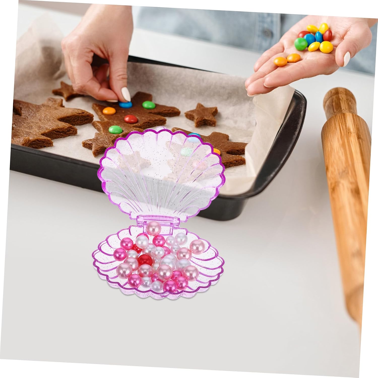 5pcs Sea Shell Candy Boxes Unique Party Favor Containers for Weddings Birthdays and Special Events Stylish Plastic Treat Holders for Candies and Jewelry Storage