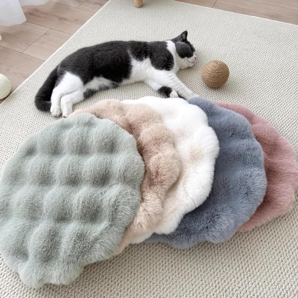 Tuyiutm ふわふわの猫用犬用ブランケット、丸くて暖かい、マットや犬用ベッドとしても使える、洗える、柔らかい、寒い天候やエアコン