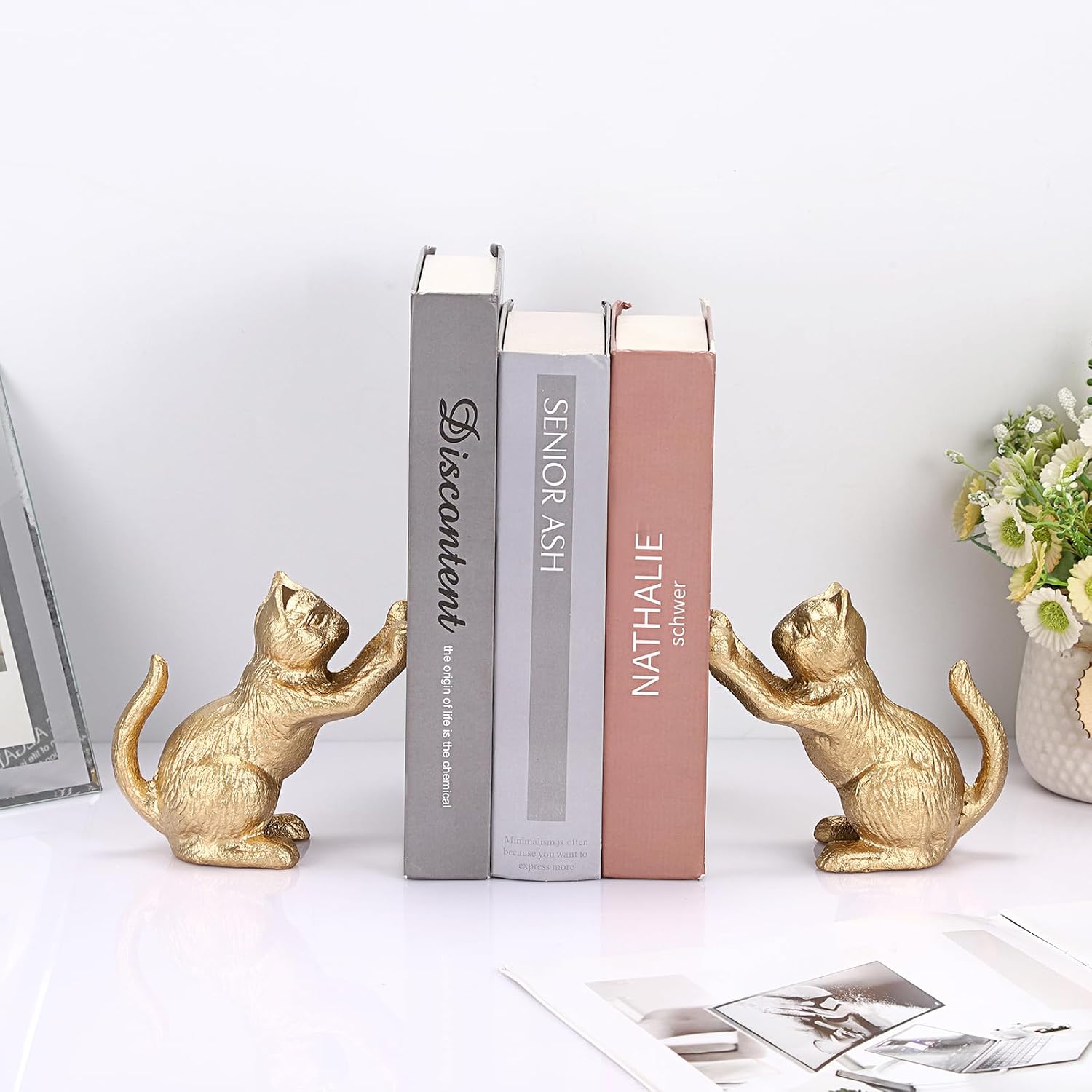 Cat Decorative Bookends for Shelf, Cute Book End Unique Book Ends to Hold Books Heavy Duty for Desk Office, Vintage Antique Gold Home Decor, Shelf Decoration, Modern Living Room Decor