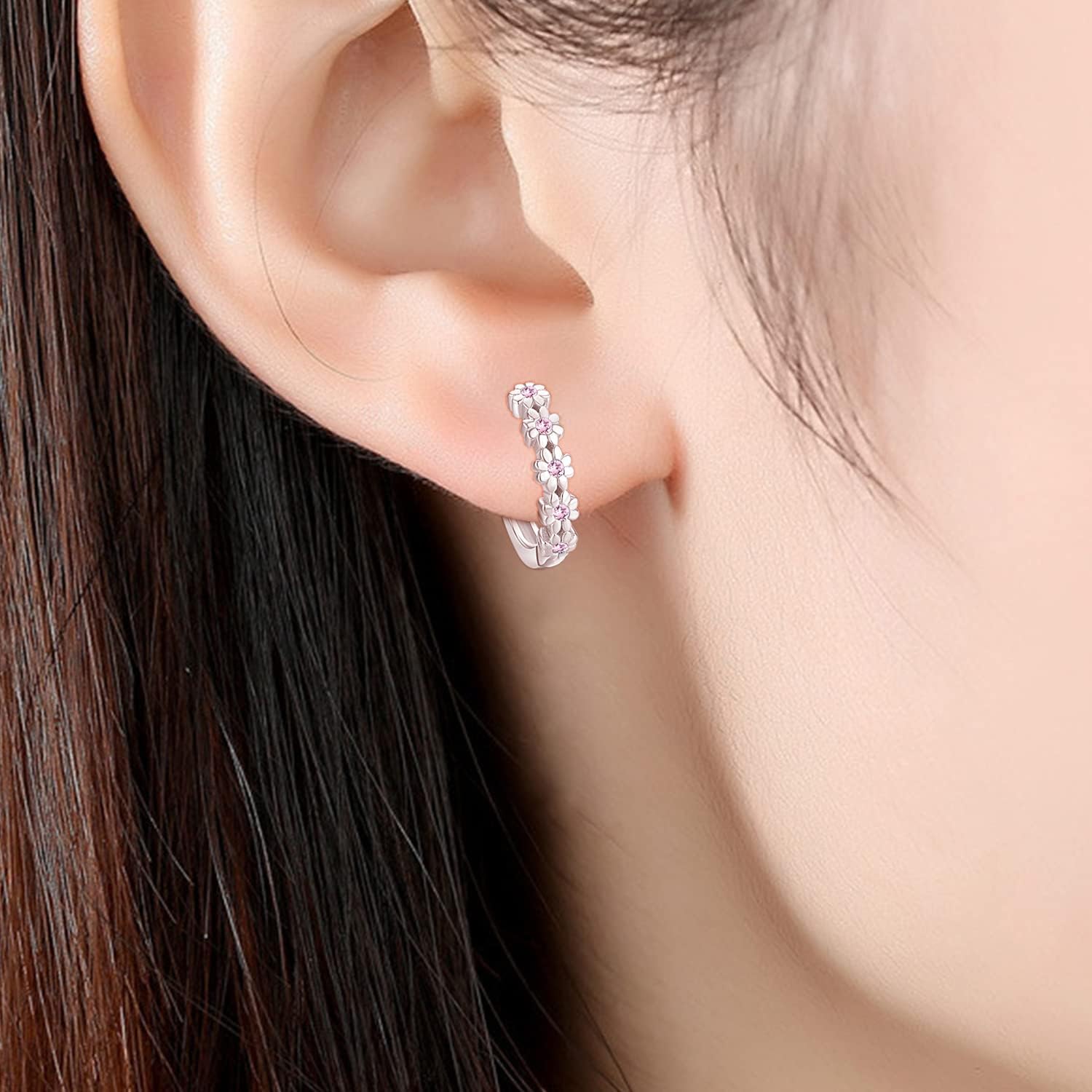 KINGWHYTE Daisy Hoop Earrings 925 Sterling Silver Lucky Flower Earrings Small Huggie Earrings Daisy Fashion Jewelry Gifts for Women