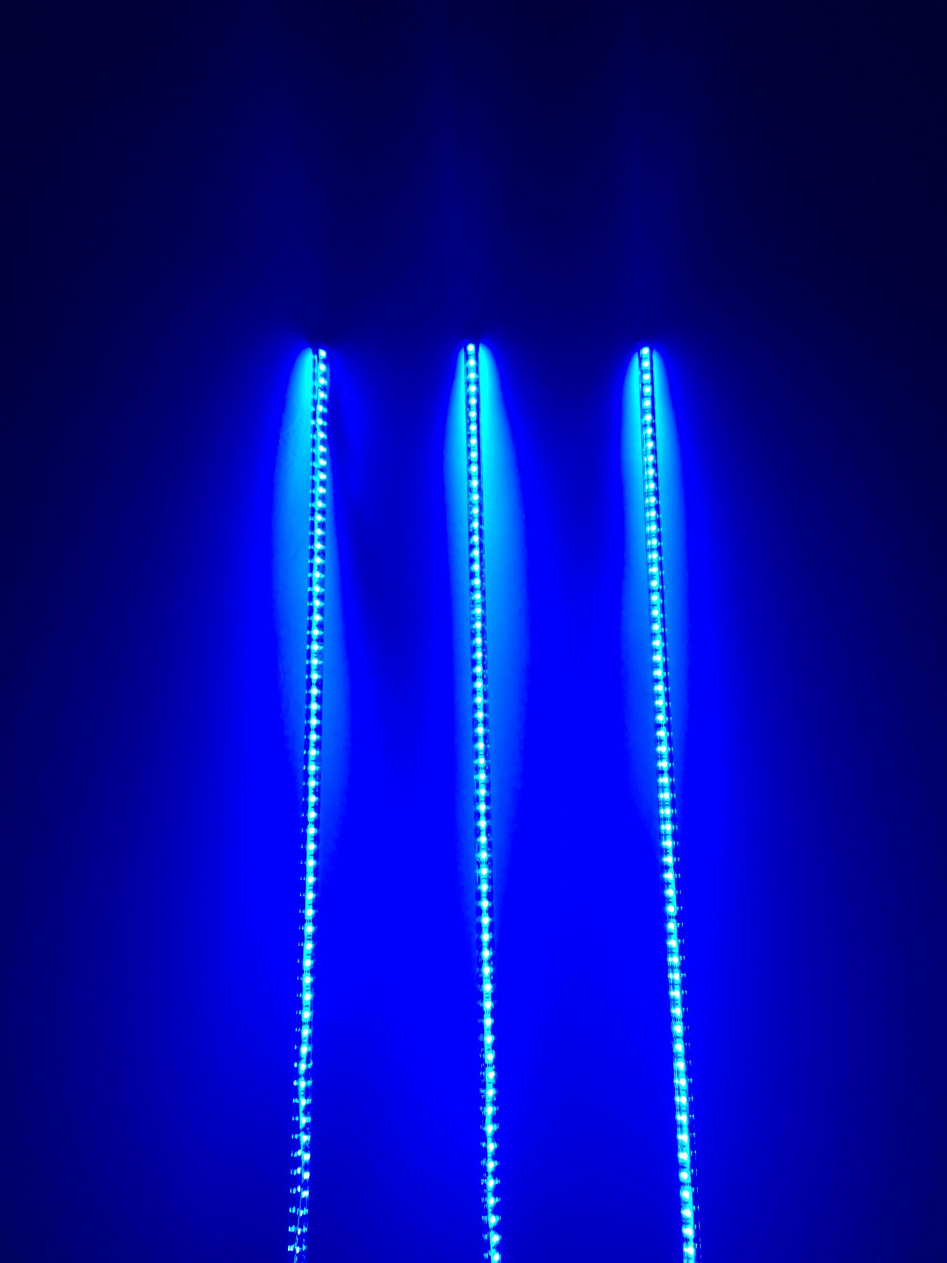 WD Electronics - 20 color 4' LED XTREME WHIP w/Red Safety Flag and WIRELESS Remote for atv, buggy, dunes, utv and side by side