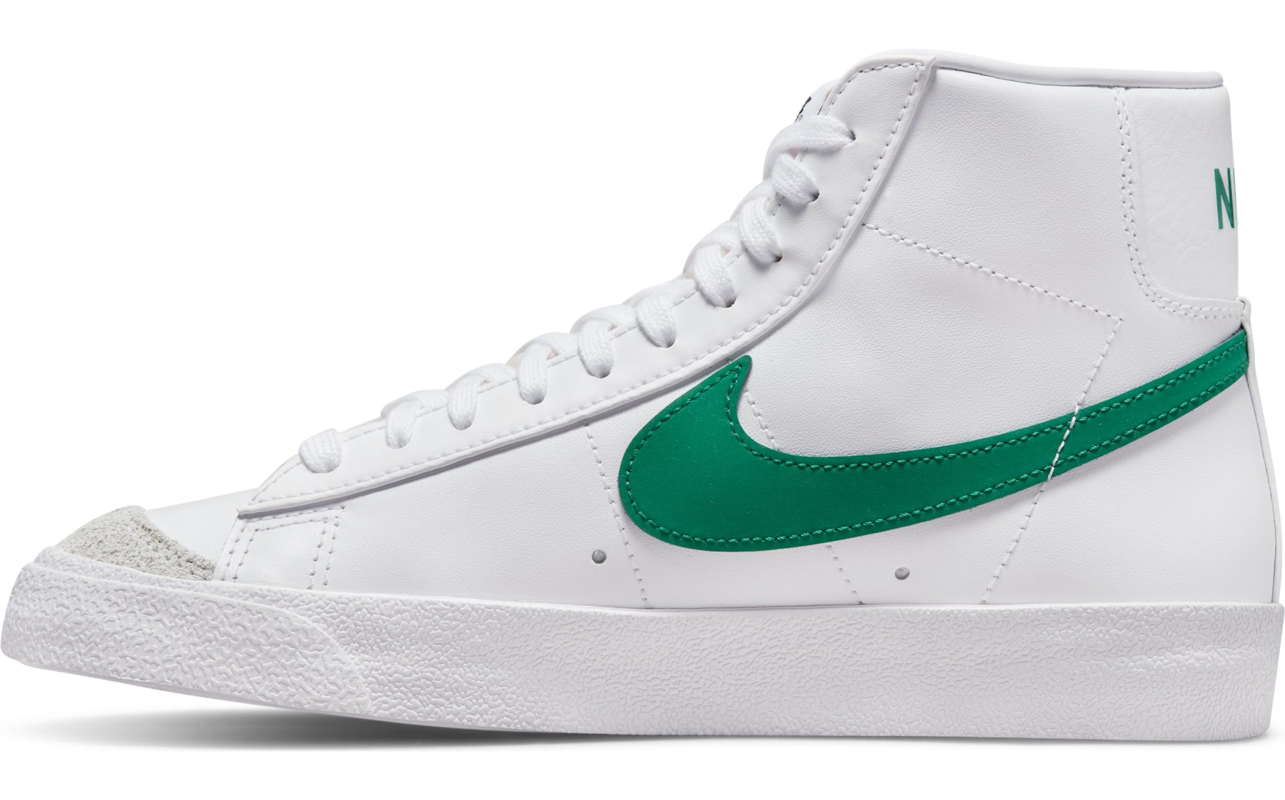 NIKE Blazer Mid 77 Vintage Basketball ShoeMujer