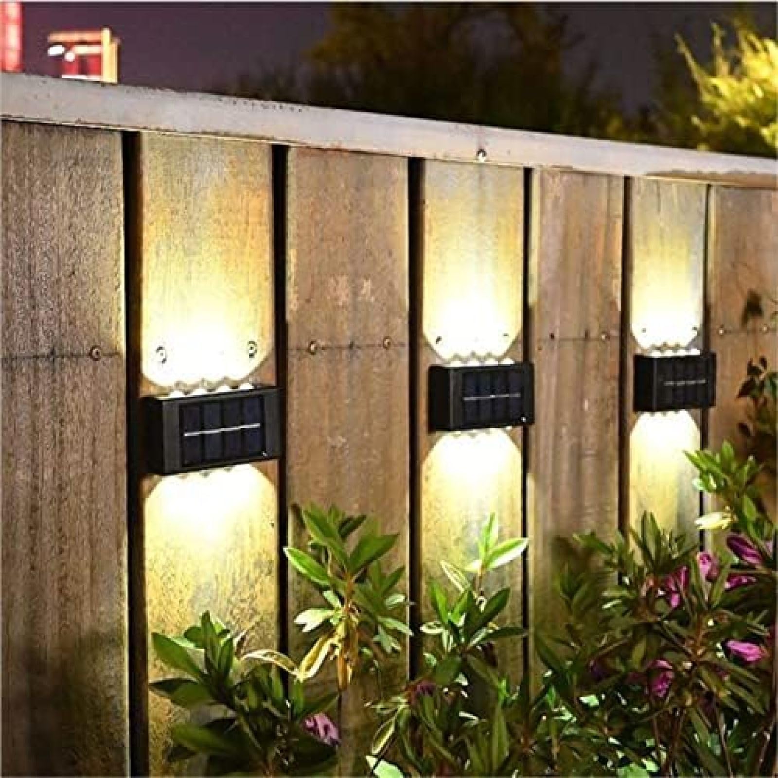 Luces Solares Exteriores 4 Luces Solares Para Valla De 8 LED, Luces Solares Para Exteriores, 60 Lúmenes, Impermeables, 8 Modos, Blanco Cálido, Blanco Frío Y RGB | Leroy Merlin Luces Solares Para Paredes