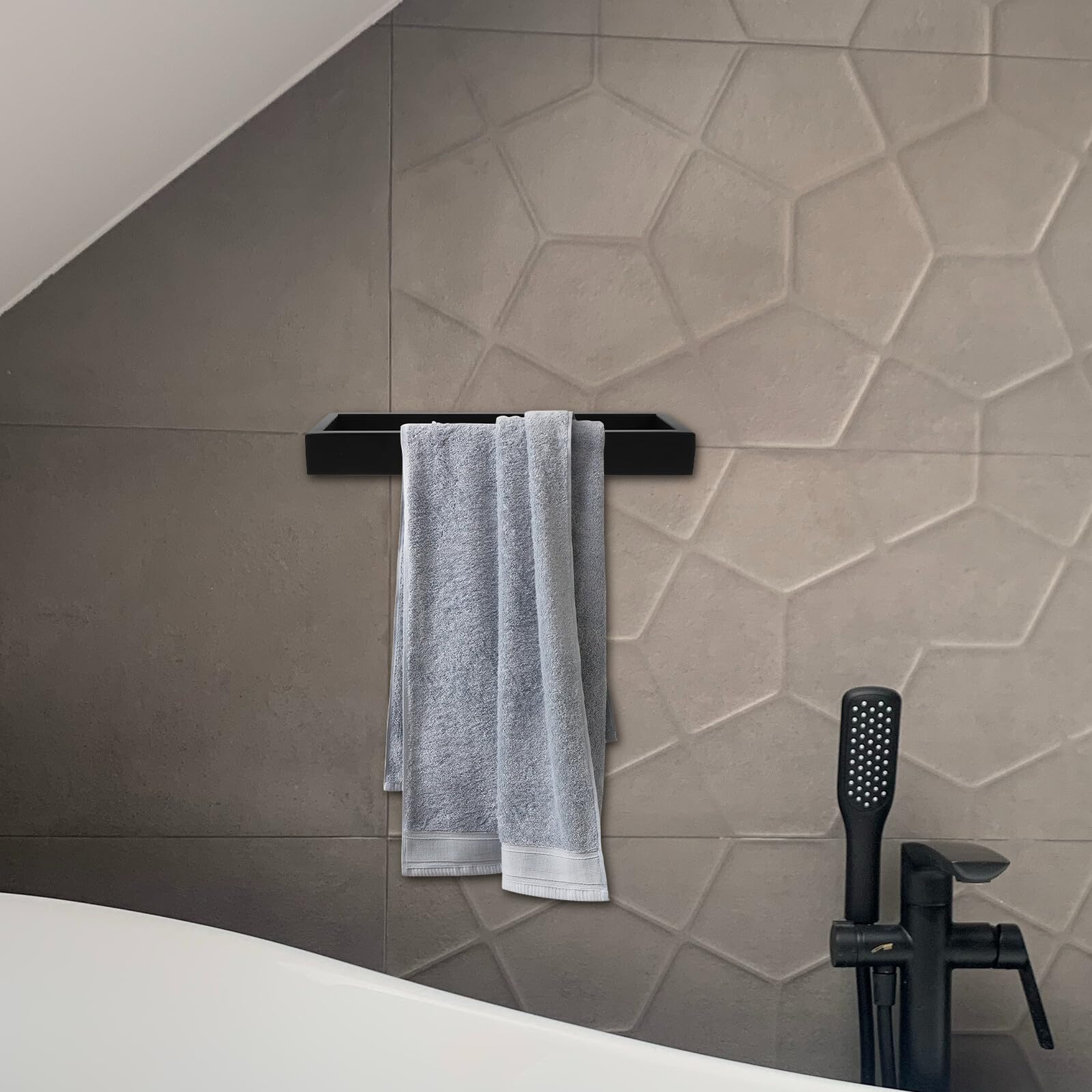 Toallero de Pared para Baño de Acero Inoxidable 260X75X30 MM Aro Rectangular Negro Soporte Resistente y Antióxido para Toallas y Ducha Diseño Moderno y Funcional