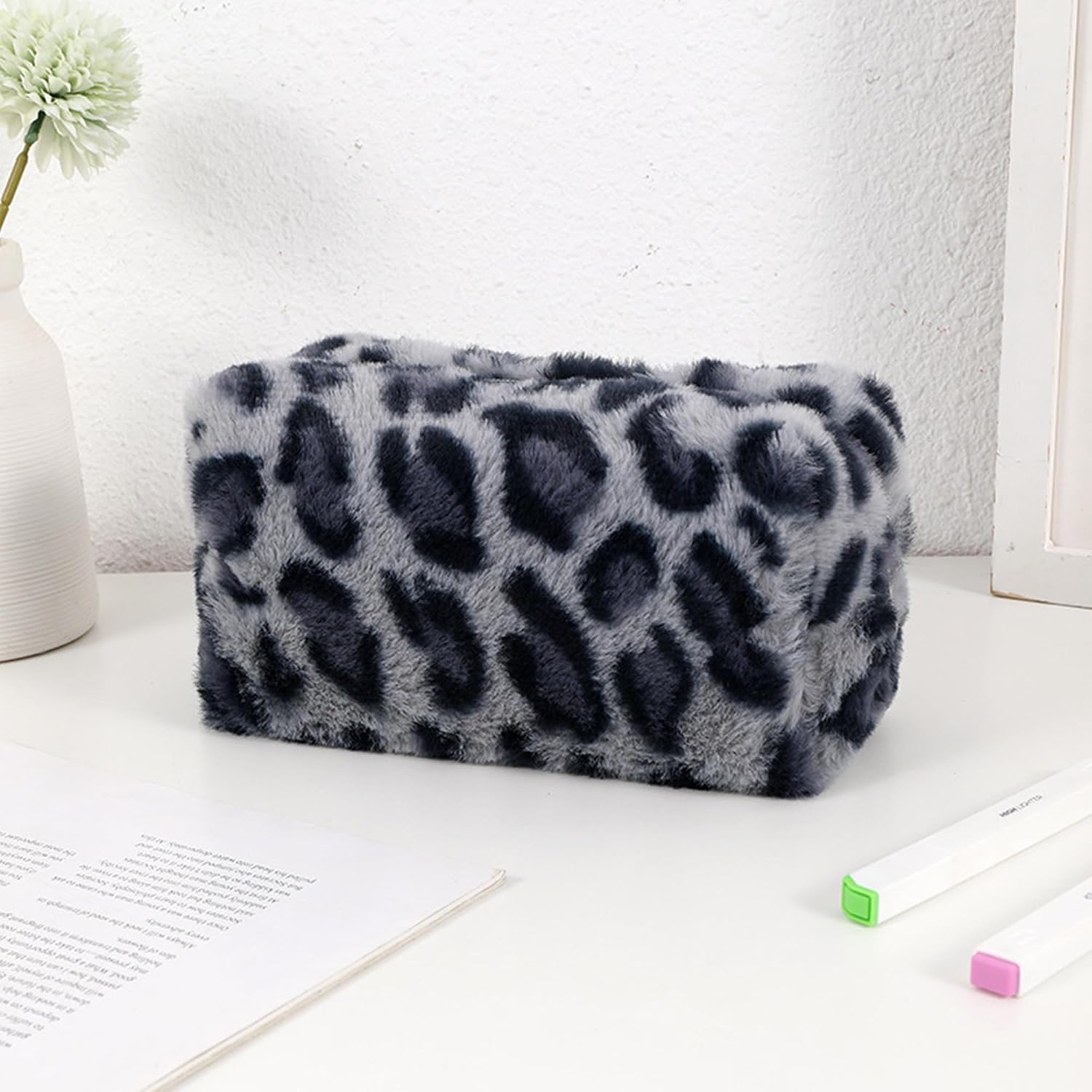 Checkered Makeup Bag Plush Cosmetic Bag Asthetic Plaid Handbags Cute Zipper Travel Toiletry Bag Soft Storage Pouch Pencil Case Bag for Women Girls (Leopard print-D) image 2