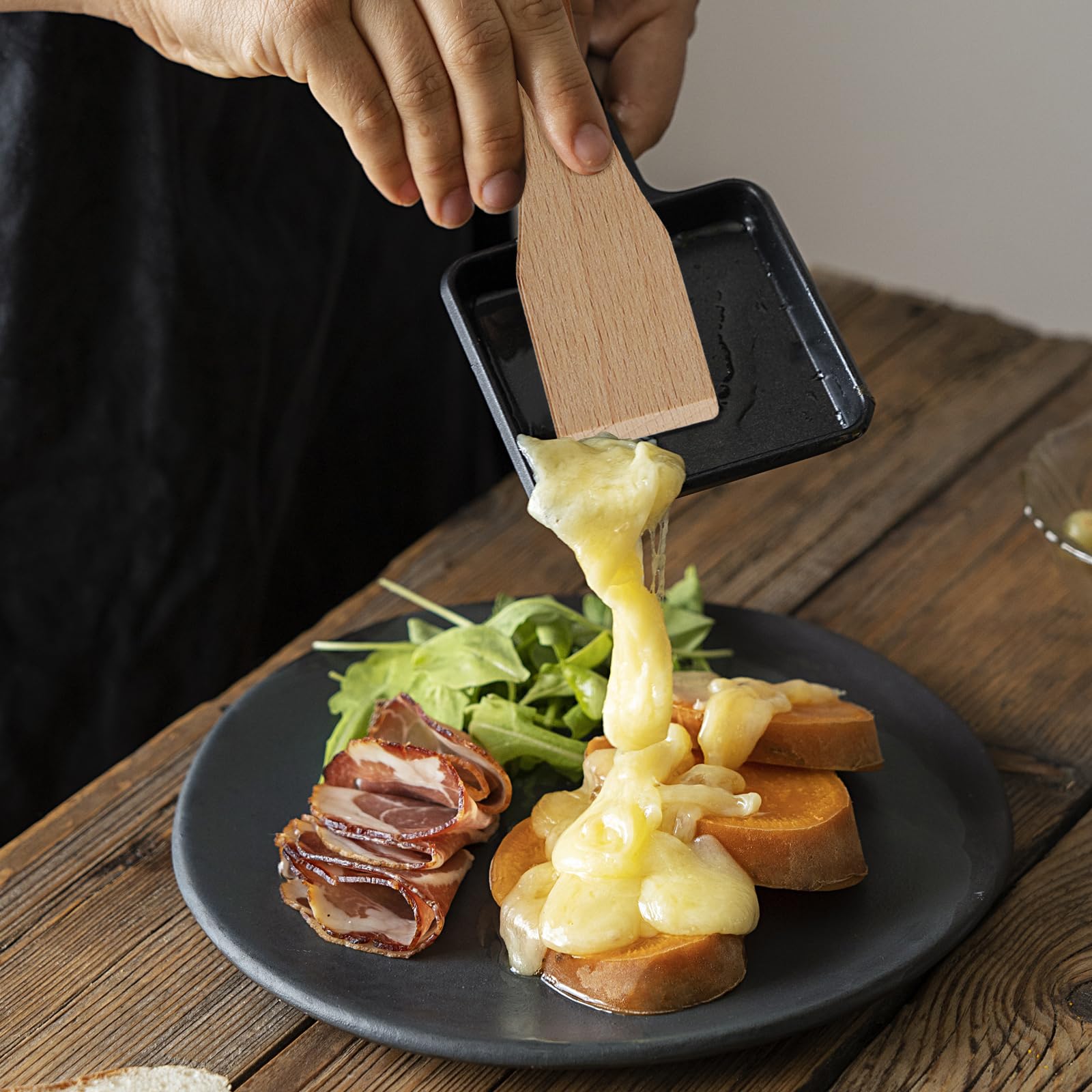 Juego de 4 sartenes para raclette, Sartenes de repuesto para raclette grill, con recubrimiento antiadherente y 4 raspadores de madera para asar queso, huevos