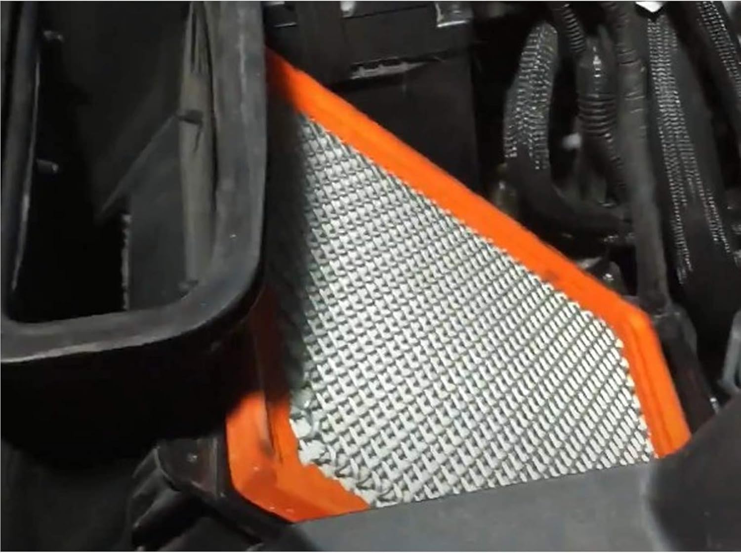 iFJF TP1015 Fuel Filter and A3231C Air Filter Replacement for Chevy Silverado/GMC Sierra 2017-2019 Duramax 6.6L V8 2500HD 3500HD Diesel Engine