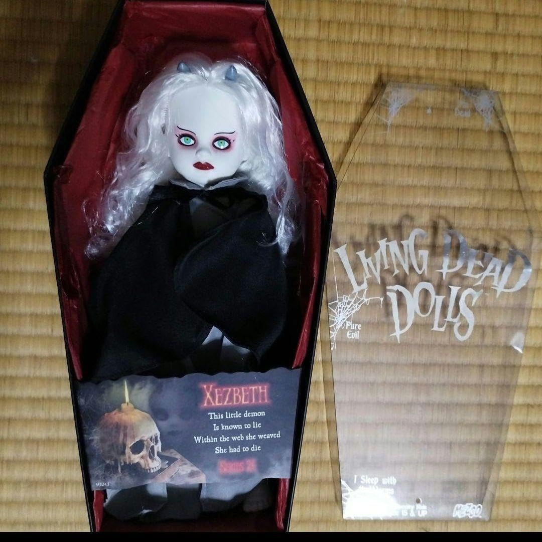 リビングデッドドールズ  キス オブ デス  LIVING DEAD DOLLS Living Dead Dolls Kiss Of Death Kissing Booth Grim Reaper