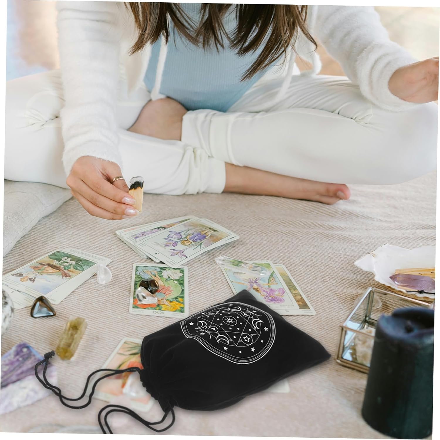 Tarot Cards Storage Pouch Drawstring Bag for Card Organization Soft Flannelette Material for Beginners and Experts Convenient Tarot Holder for Easy Carrying