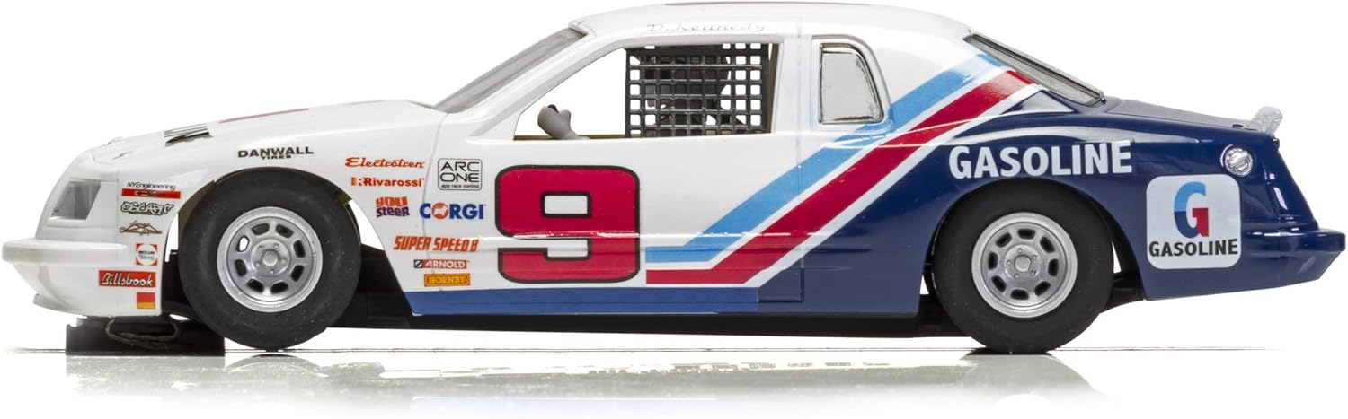 Scalextric Ford Thunderbird Stock Car 1:32 Slot Race Car C4035, White, Red & Blue