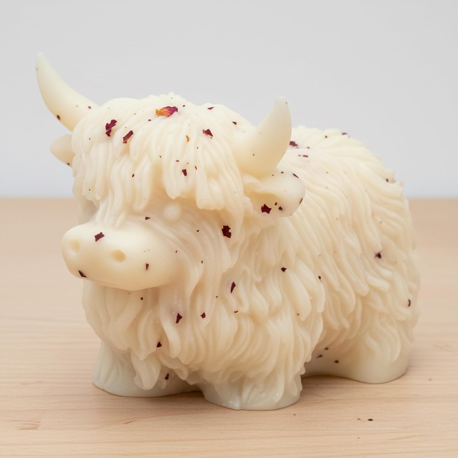 Highland Cow Resin Mold 3D Silicone Unique Animal Shape Mould for Epoxy Casting Clay, Farm Figurine, Cake Decorating Chocolate Fondant Soap Candle Keychain Making, DIY Car Freshie Art Craft Decor