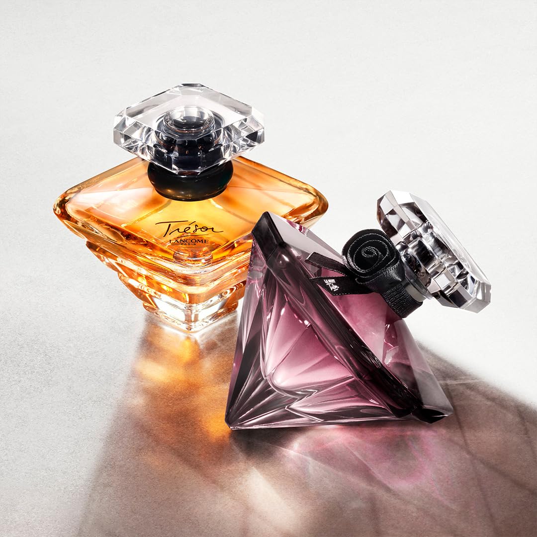 Lancôme Trésor Eau de Parfum, zeitloser, blumig-femininer Damenduft mit zartem Pfirsich, eleganter Iris und warmem Sandelholz