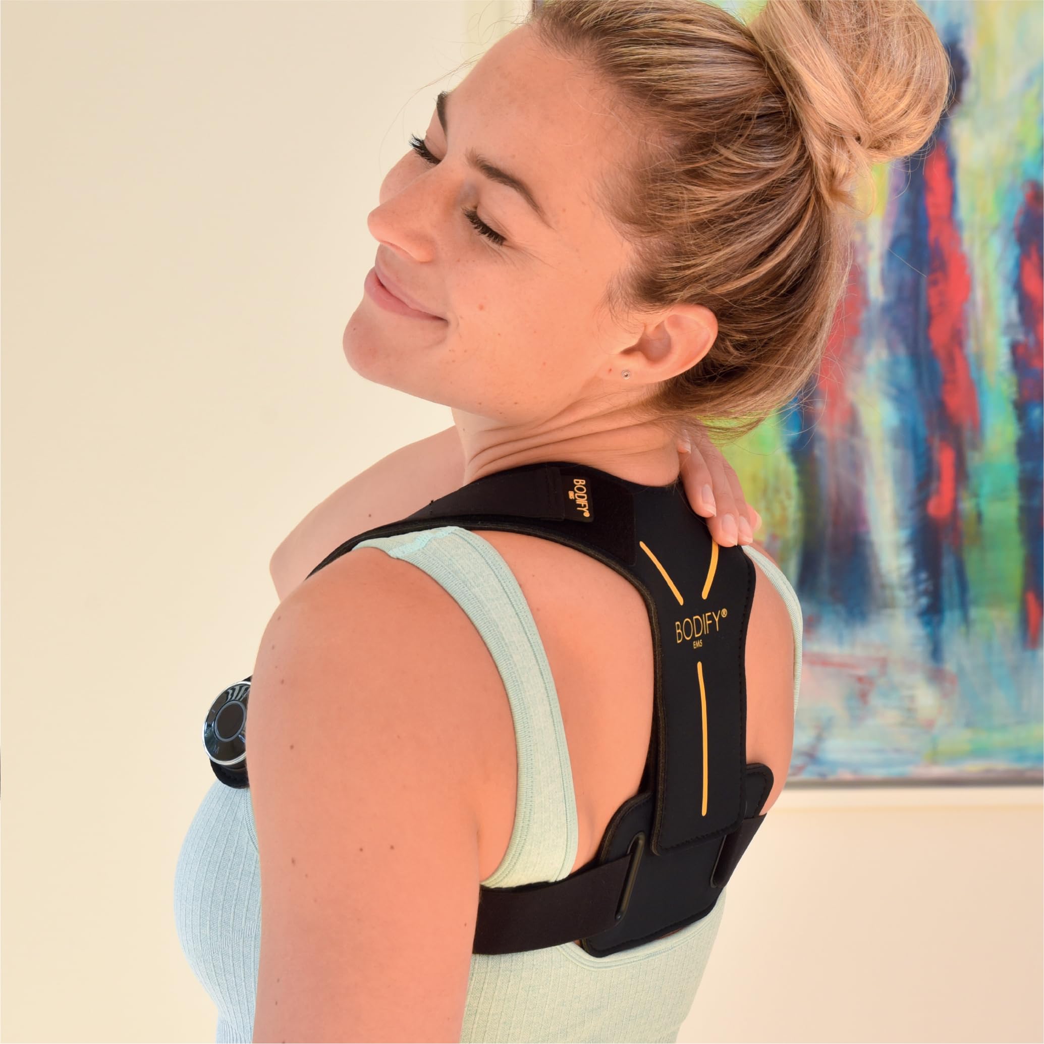 Bodify® EMS Nackentrainer Pro - Gezielte Stimulation der Nacken Muskulatur! - Muskelaufbau und verbesserte Haltung - EMS Training - Nackenmuskeltrainer - für Männer und Frauen DAS ORIGINAL
