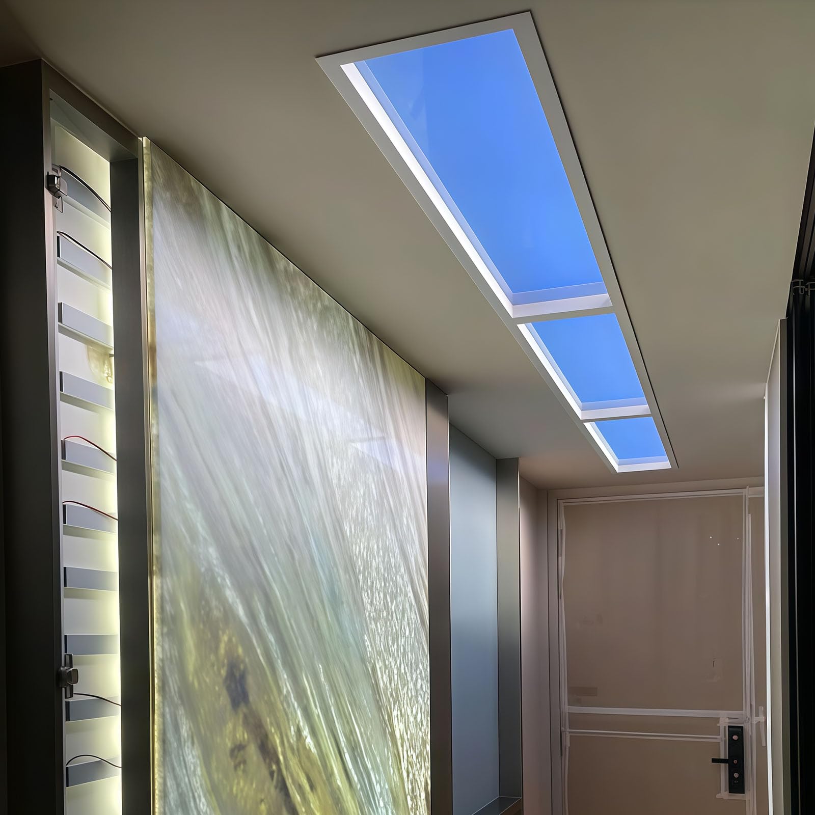 Panel de luz LED para techo, control remoto inteligente WiFi, tragaluz artificial, luz natural para sala de estar y oficina, luz de cielo claro, diseño de eficiencia energética