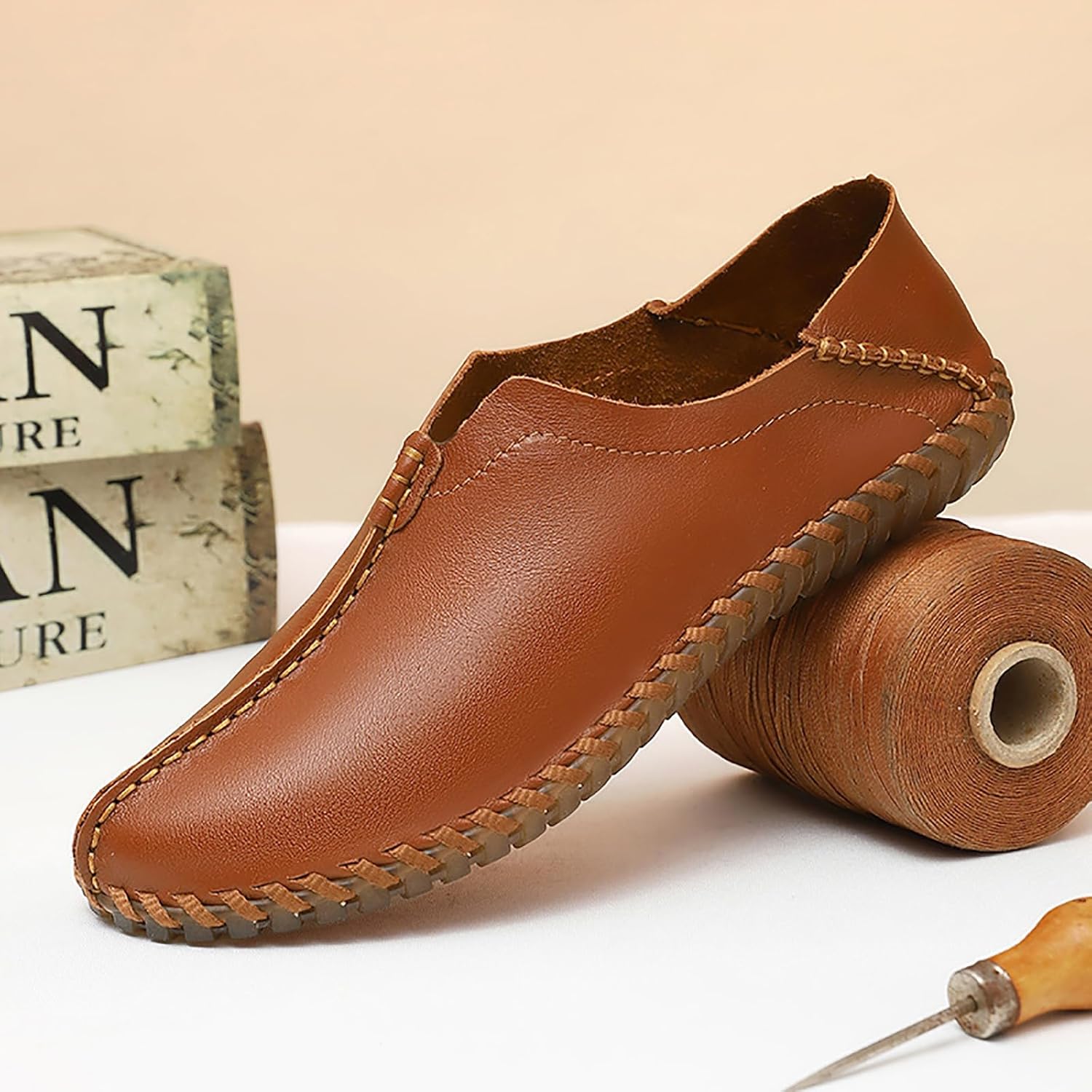 Men's Leather Handmade Flat Loafers Casual Light Slip On Soft Moccasin Boats Driving Walking Shoes