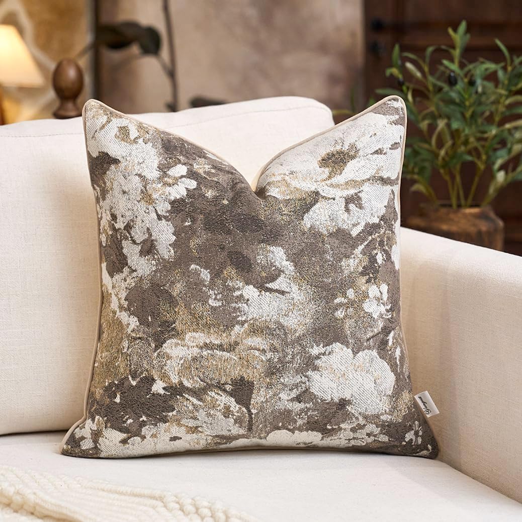 Funda de almohada de flores neutras de 18.0 x 18.0 in, funda de almohada cuadrada de chenilla natural, funda de almohada suave de lujo para salón, dormitorio, color beige