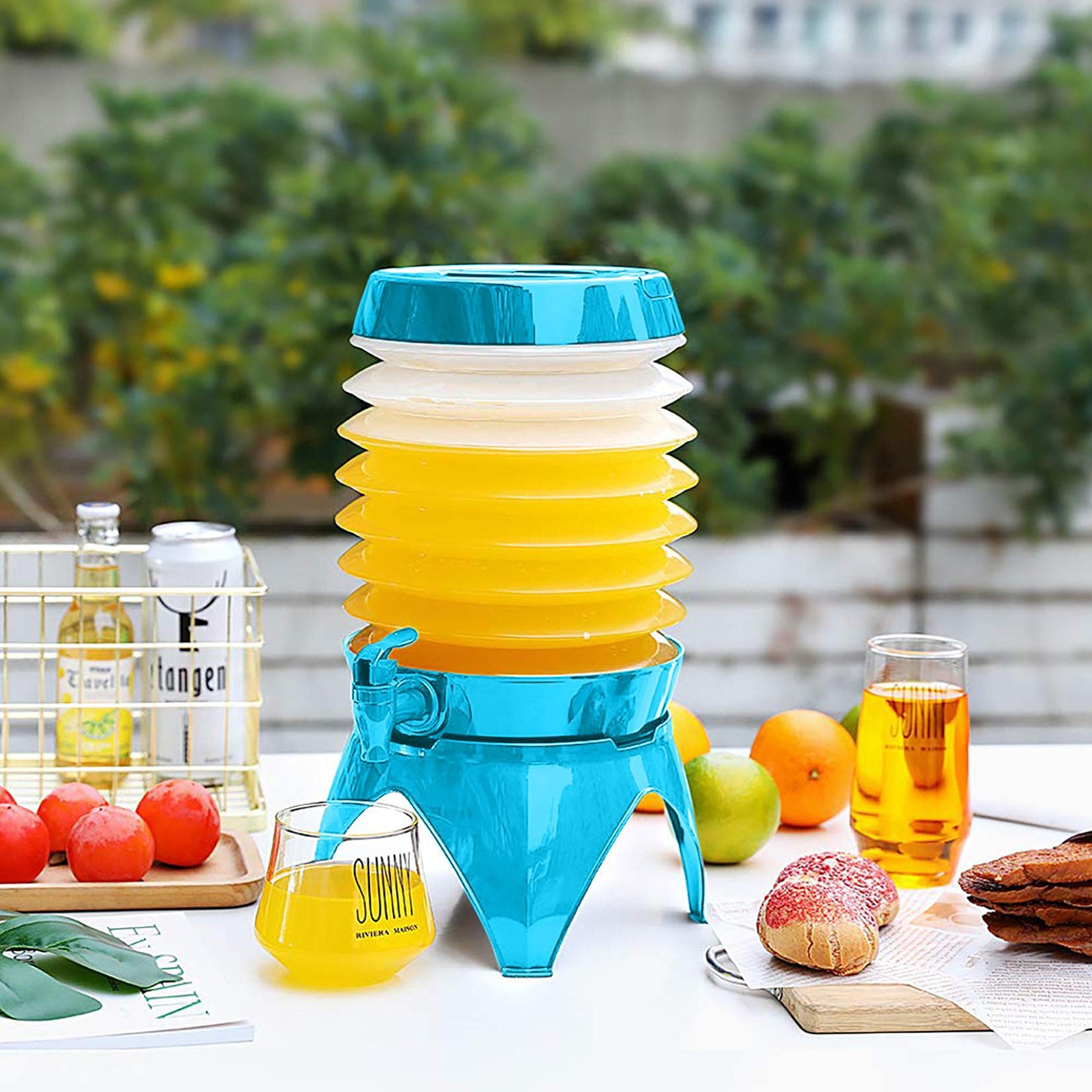DESCETE　5L Plastic Party Beverage Dispenser with Stand & Spout (5.5L) Cold