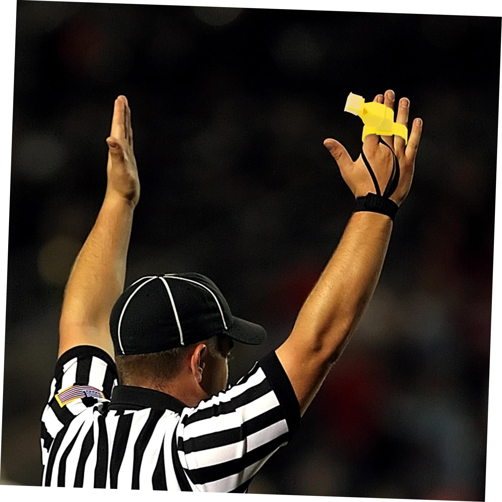 Sosoport 5sets Emergency Whistle with Ring Lightweight Sports Whistle for Hiking Camping Training 4pcs*5