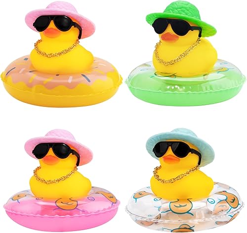 wonuu Car Duck - 4 adornos de goma para automóvil, pato amarillo, decoración de tablero de automóvil con mini sombrero, anillo de natación, collar,