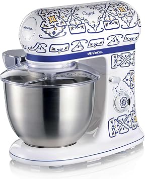 Ariete Capri Mutfak Şefi 1588/0C - 1200 Watt Stand Mikser, Hamur Yoğurma Makinesi, 2400 Watt'a Ulaşan Kilitli Motor, Paslanmaz Çelik 5,5 Litre Hazne, 3 Farklı Hazne İçi Aparat, Sıçrama Önleyici Kapak