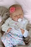 JIZHI Poupées de bébé réalistes - Poupées de bébé réalistes de 17 po avec corps souple, poupées de bébé réalistes en vinyle complet, poupées de vie réelle pour filles avec kit d'alimentation dans une boîte cadeau