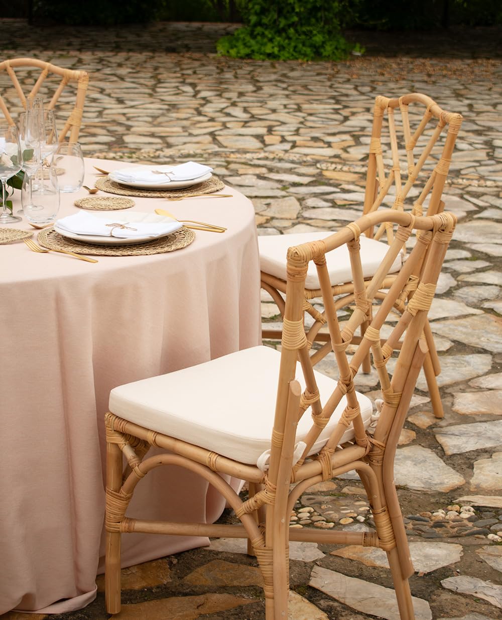 EME Silla Chippendale Fabricada artesanalmente en Ratán Natural. Estructura apilable. Cojín Incluido. Sillas 100% Artesanal. Ideal para Hostelería y Hogar